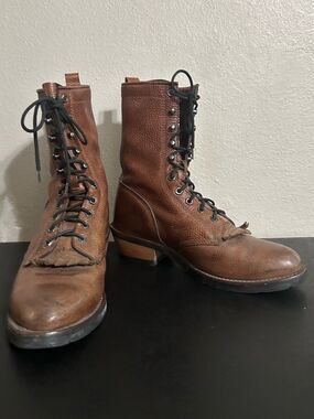 Ariat men’s size 10 EE lace up boots